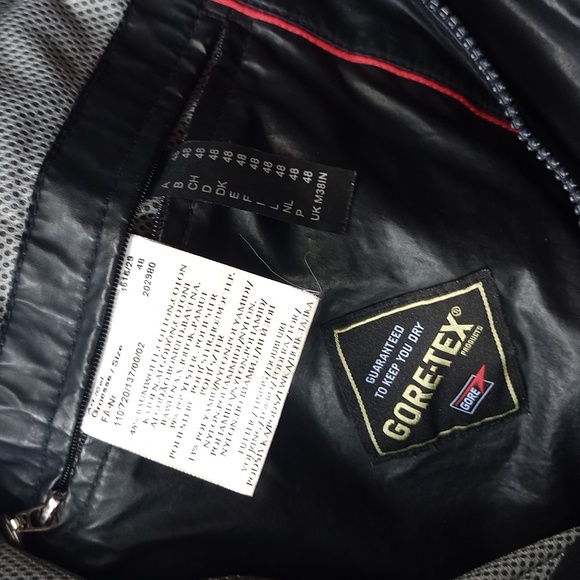 Pierre Cardin GORE-TEX Zip-Up Jacket Model 50620 - Picture 4 of 11